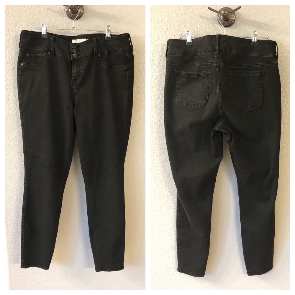 Torrid 18T Tall Black Denim Jeggings